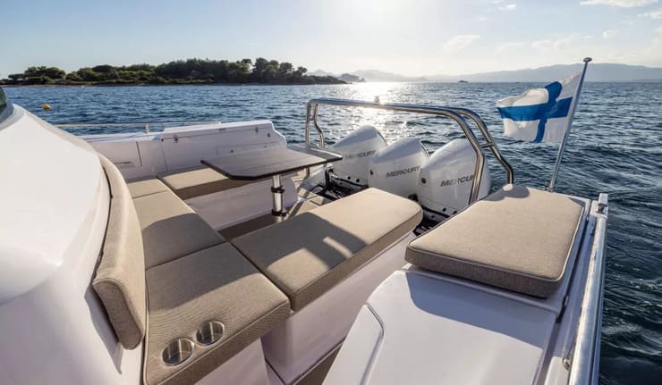 Axopar 45 XC Cross Cabin - axopar.com