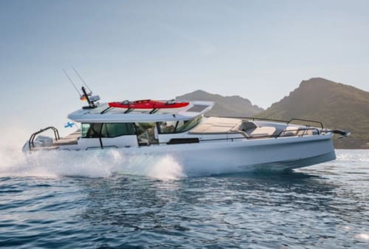 Axopar 45 XC Cross Cabin - axopar.com