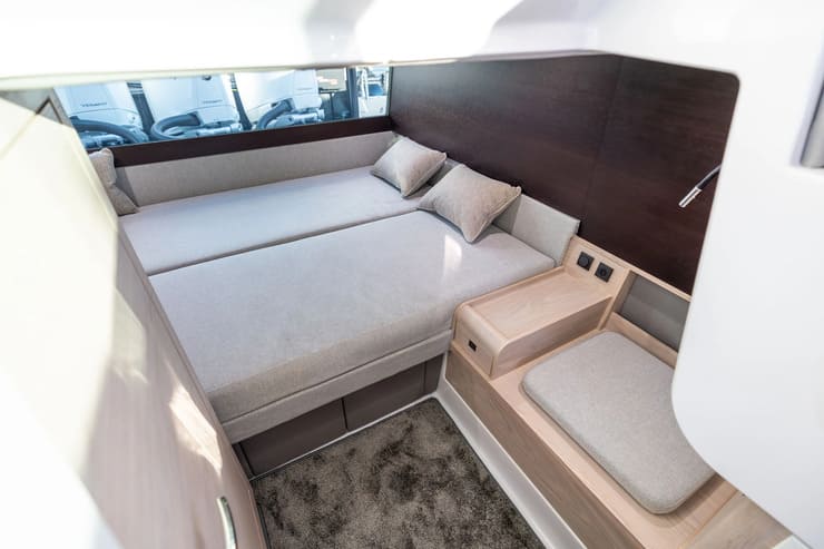 Axopar 45 XC Cross Cabin - axopar.com