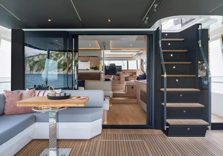 Grand Trawler 63 - beneteau.com