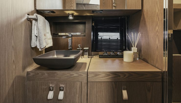 Invictus TT420 - invictusyacht.com