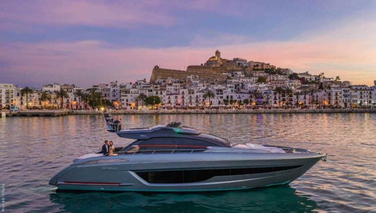 Riva '66 Ribelle - riva-yacht.com