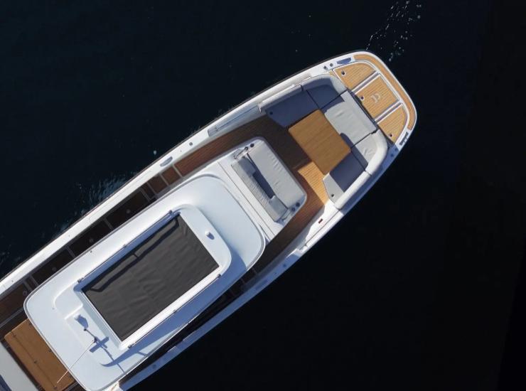 Wayfinder 38 - aiataboats.com