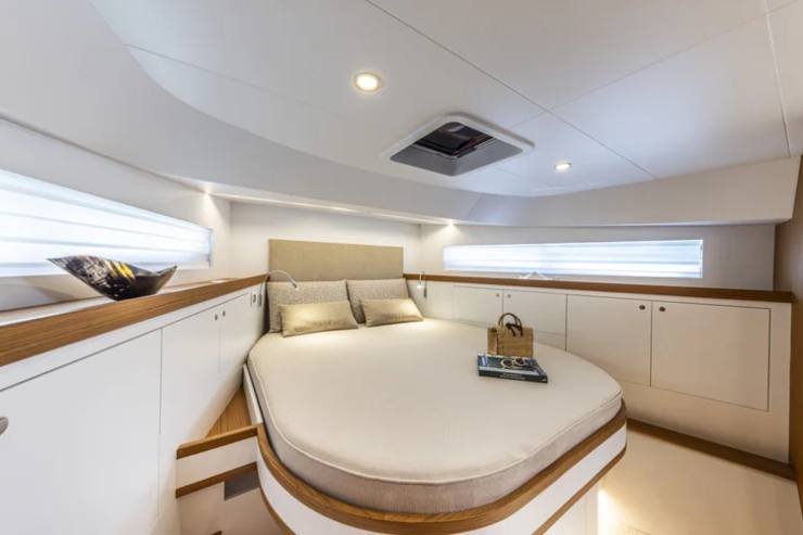 Ad Astra 60 - adastrayacht.com