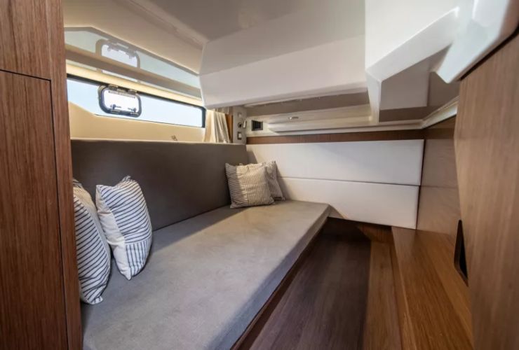 Antares 12 Coupé - beneteau.com