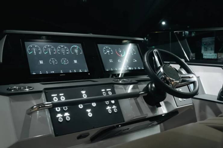 Aquadorboats 400HT - aquadorboats.fi