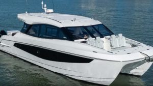 Aquila 42 Coupe - aquilaboats.com