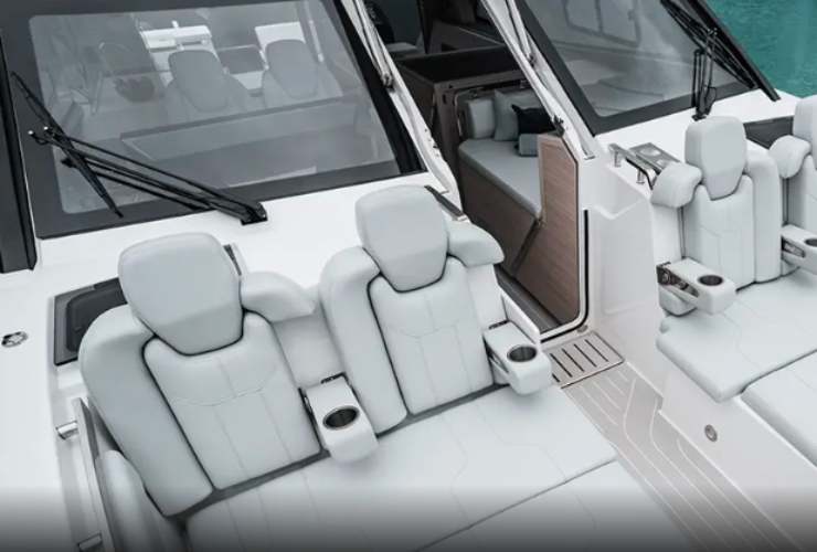 Aquila 42 Coupe - aquilaboats.com