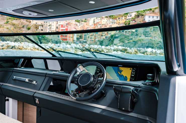 Axopar 45 Sun Top - axopar.com