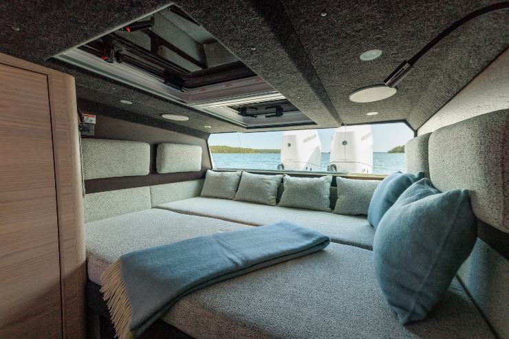 Axopar 45 Sun Top - axopar.com