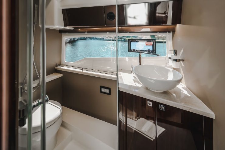 Galeon 410 HTC- galeon.yachts