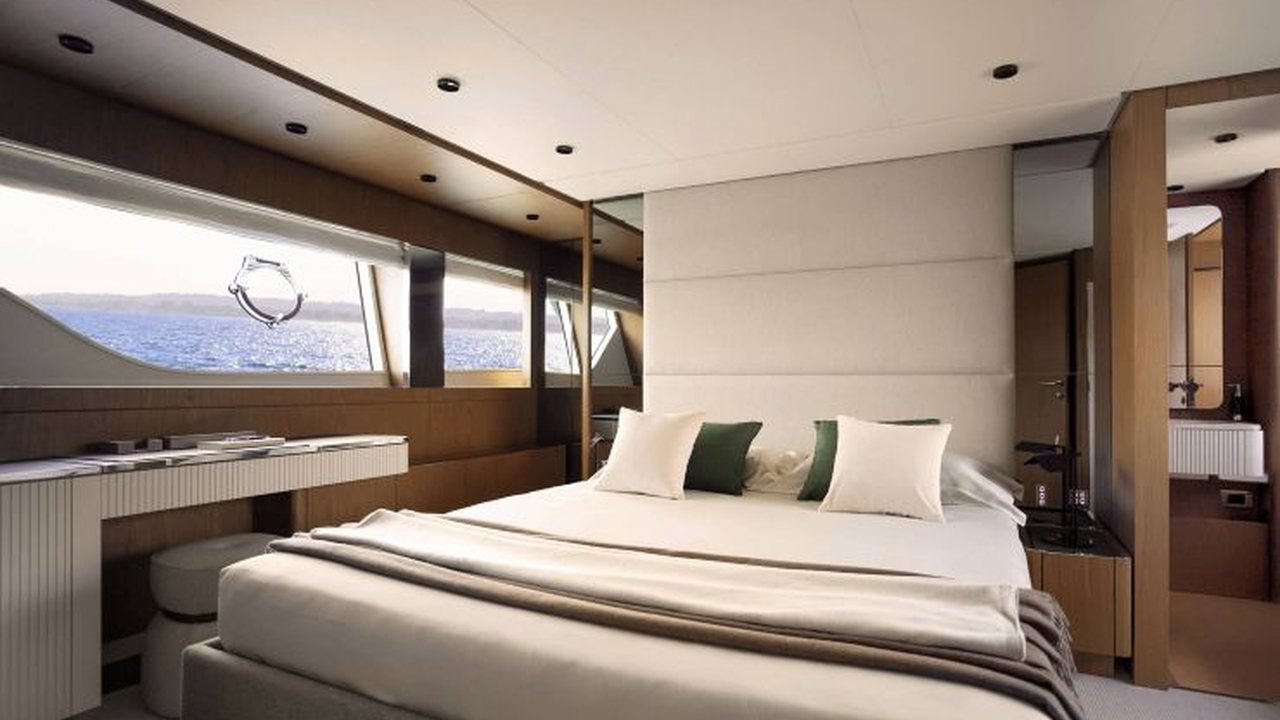 Cabina armatoriale del Ferretti Yachts 780