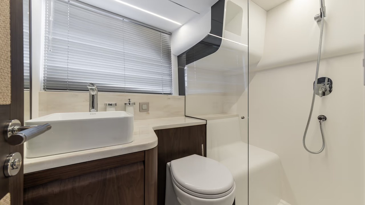 Cabina del Galeon 430 EXP