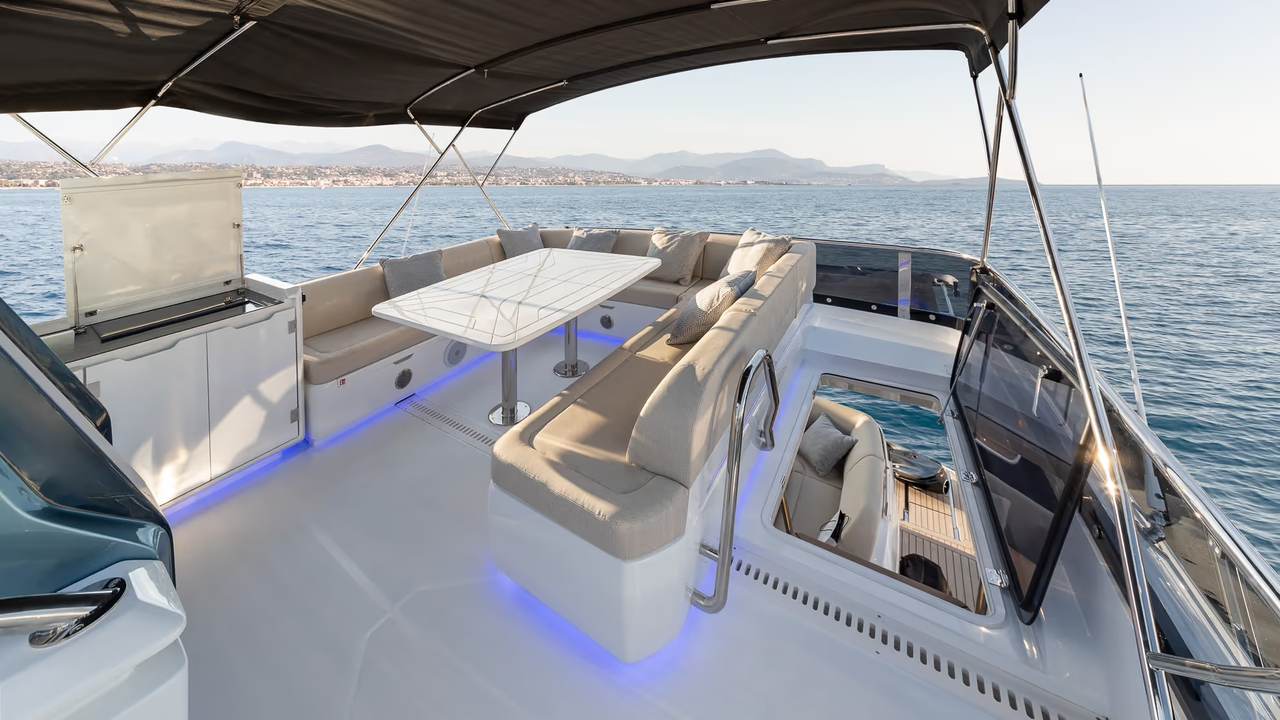 Flybridge del Galeon 430 EXP