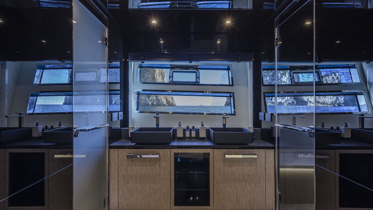 Ambiente interno di Arcadia Sherpa 80