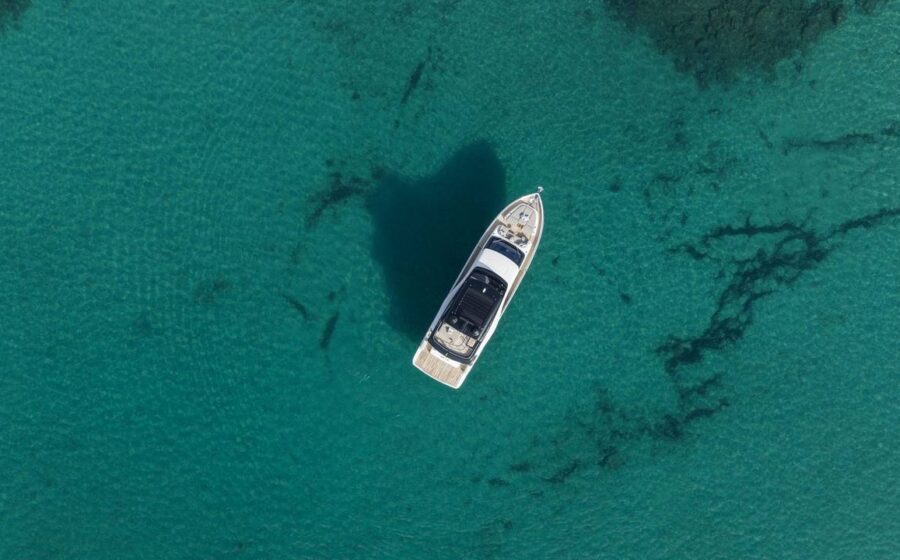 Cranchi Sessantadue 62 visto dall’alto in mare aperto