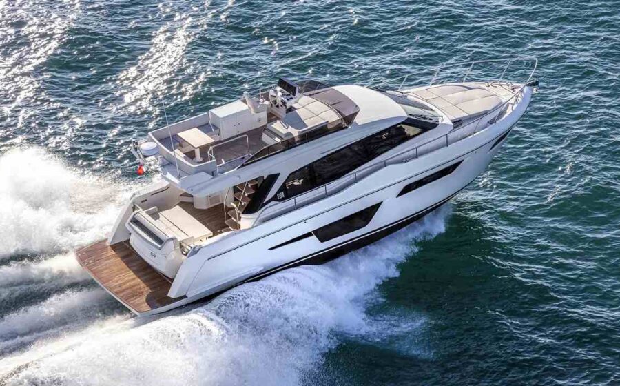 Ferretti Yachts 500 visto dall'alto
