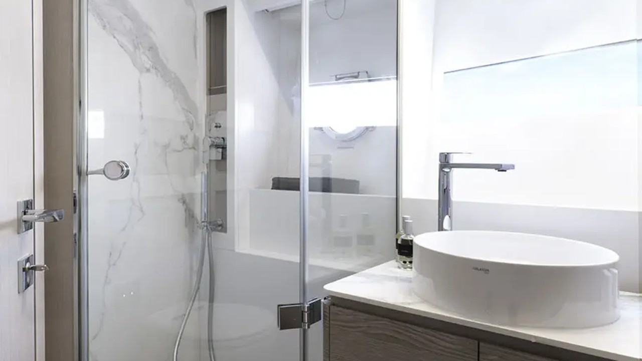 Bagno del Ferretti Yachts 500