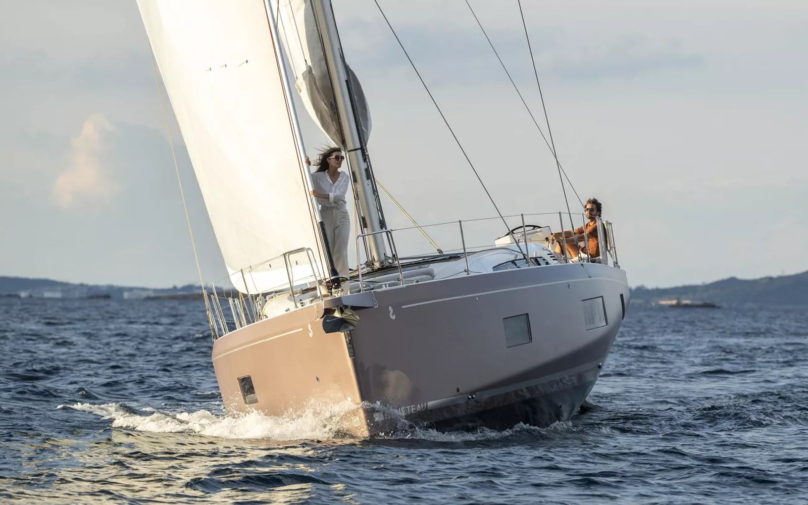 Beneteau Oceanis 52: 30% di pozzetto in più e una carena pensata per navigare — fotografia 6