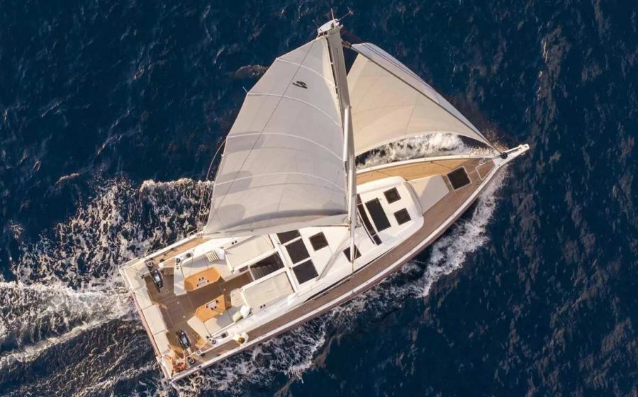 Beneteau Oceanis 52: 30% extra gut und eine Carena entworfen, um zu navigieren &mdash; Foto 1