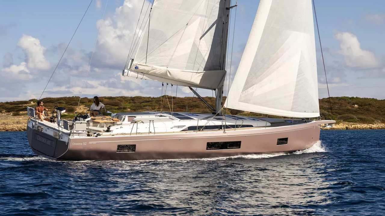 Beneteau Oceanis 52: 30% di pozzetto in più e una carena pensata per navigare — fotografia 3