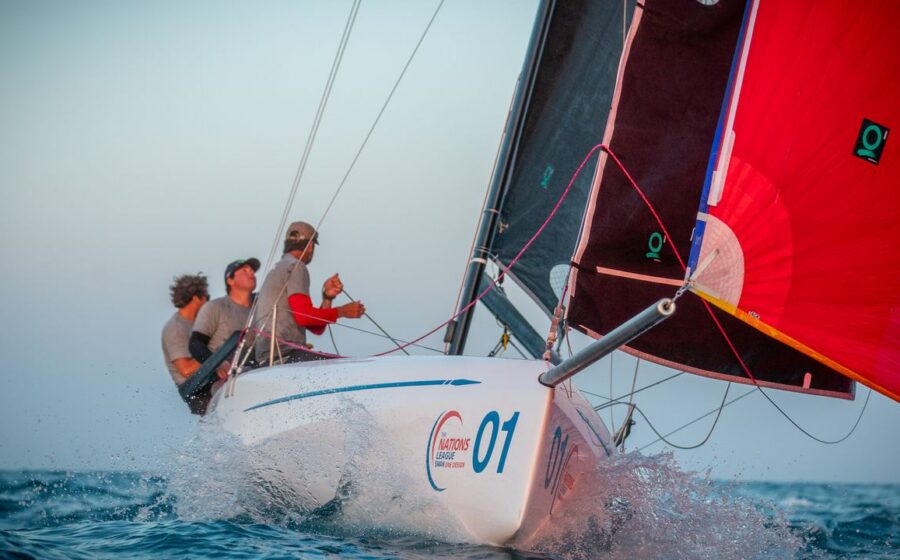 ClubSwan 28 voile avec transporteur &agrave; voile