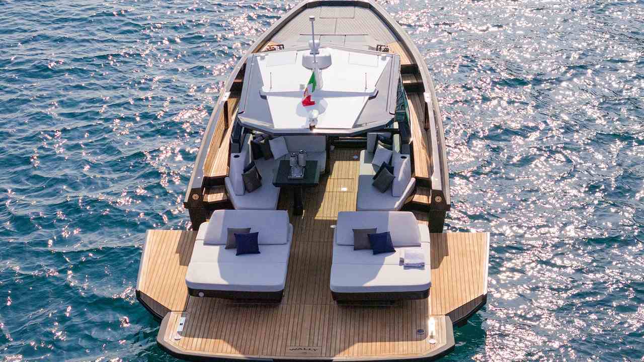 Wallypower50: day cruiser da 36 nodi con IPS o quattro fuoribordo — fotografia 6