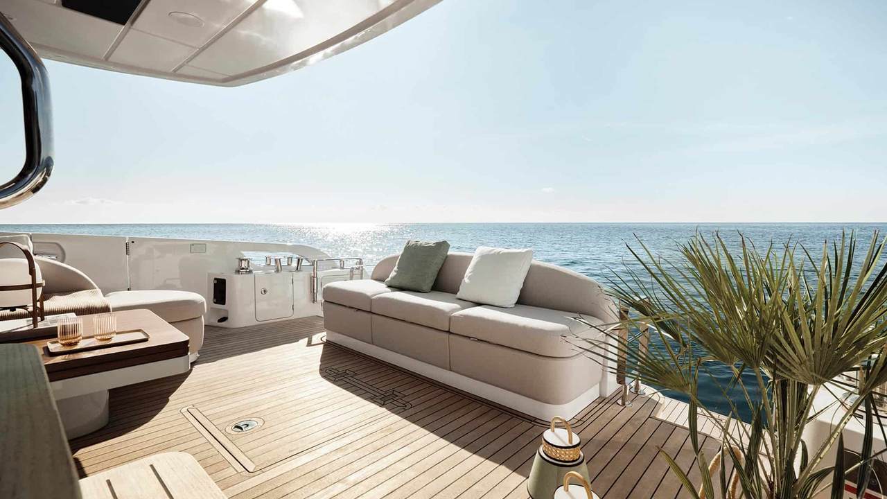 Beach Cockpit dell’Azimut Fly 62