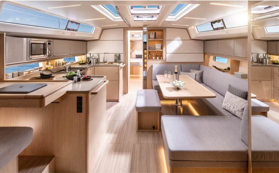 Quadrato e cucina del BAVARIA C46