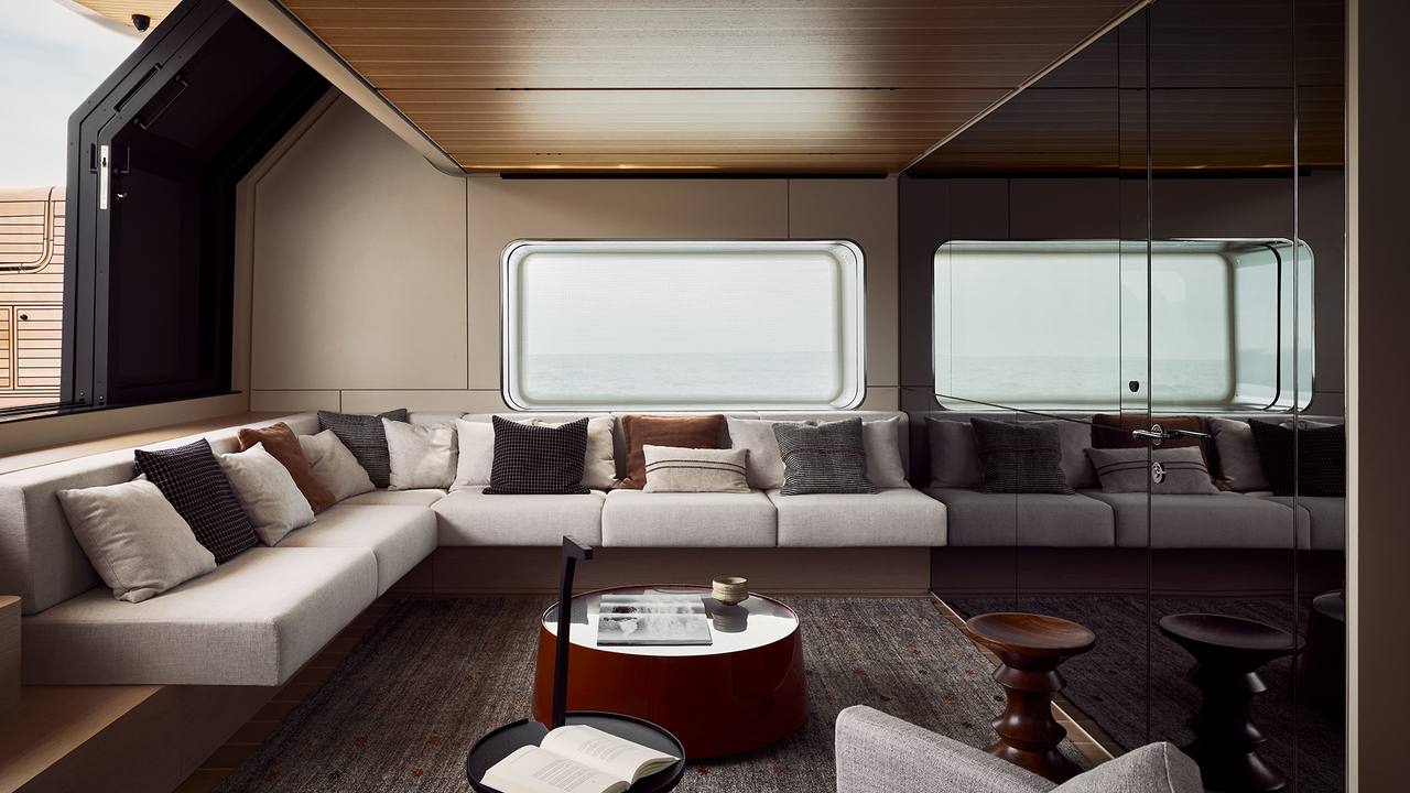 Lounge armatoriale del Bluegame BGX83