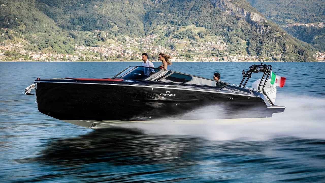 Cranchi E26 O/B in navigazione