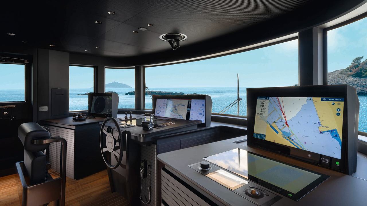 Plancia Team Italia del Custom Line Navetta 38