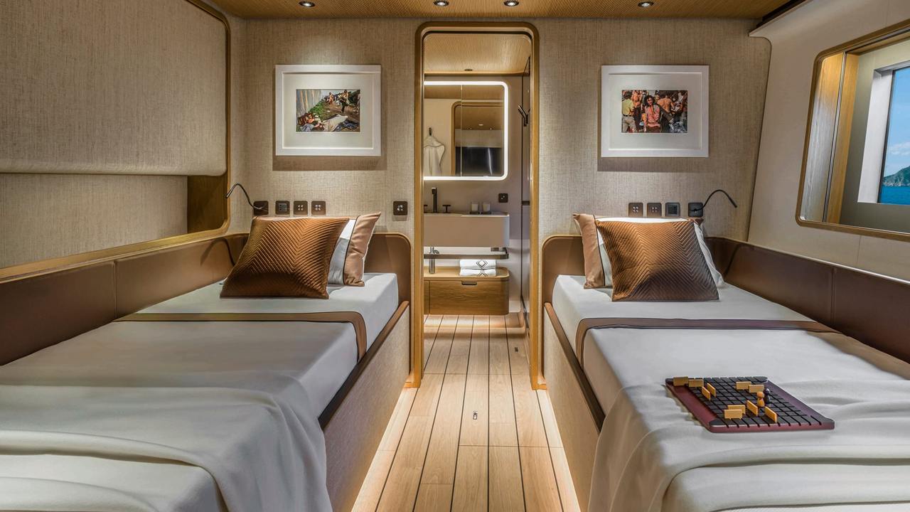 Cabina ospiti del Custom Line Navetta 38
