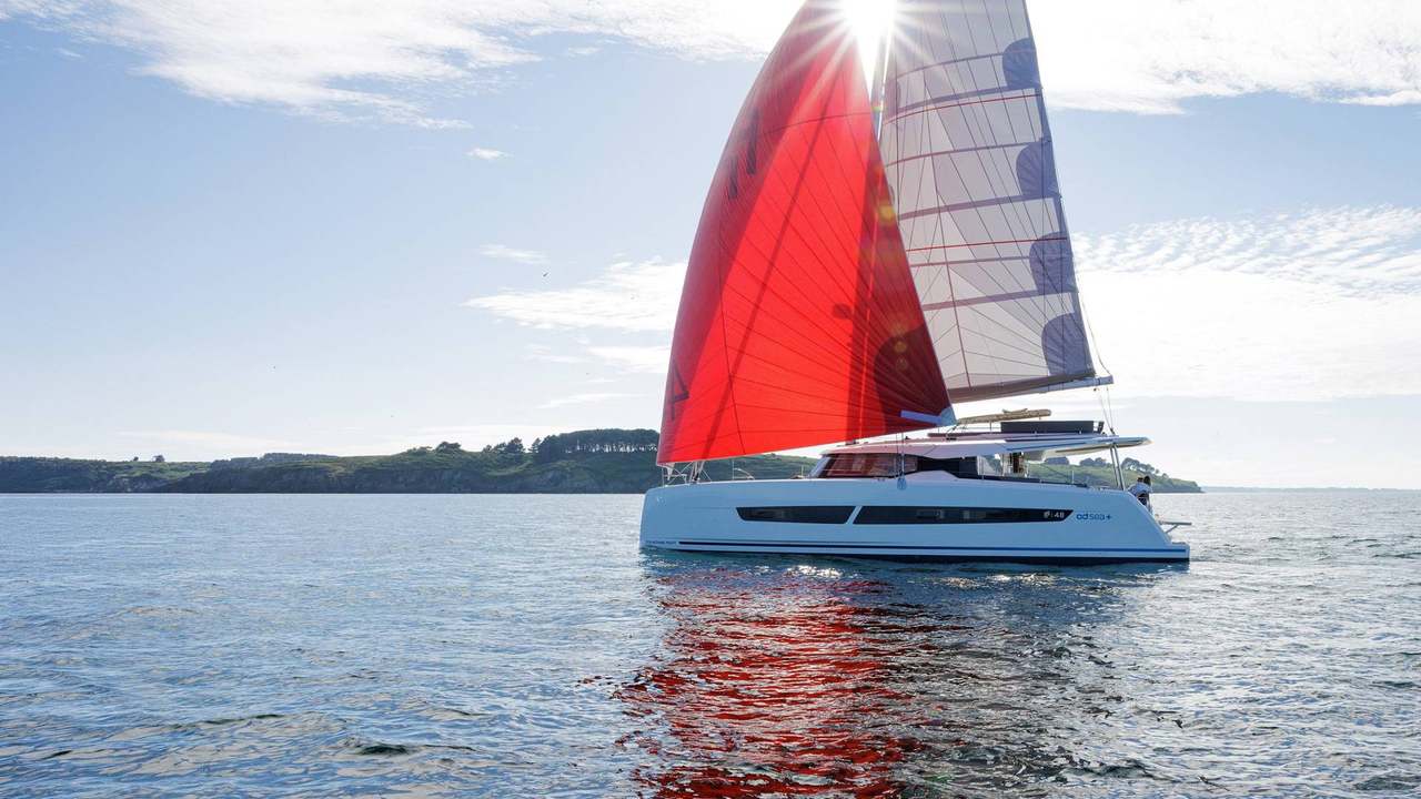Fountaine Pajot FP48 in navigazione con gennaker