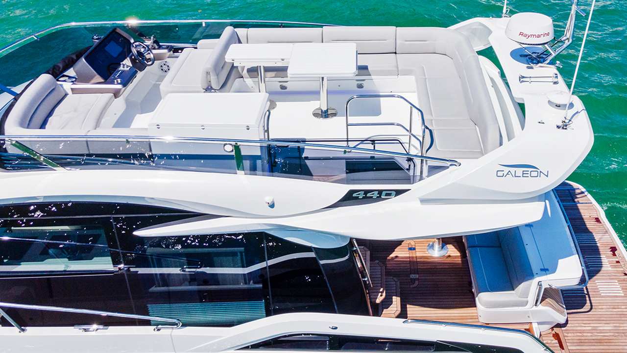 Flybridge del Galeon 440 Fly