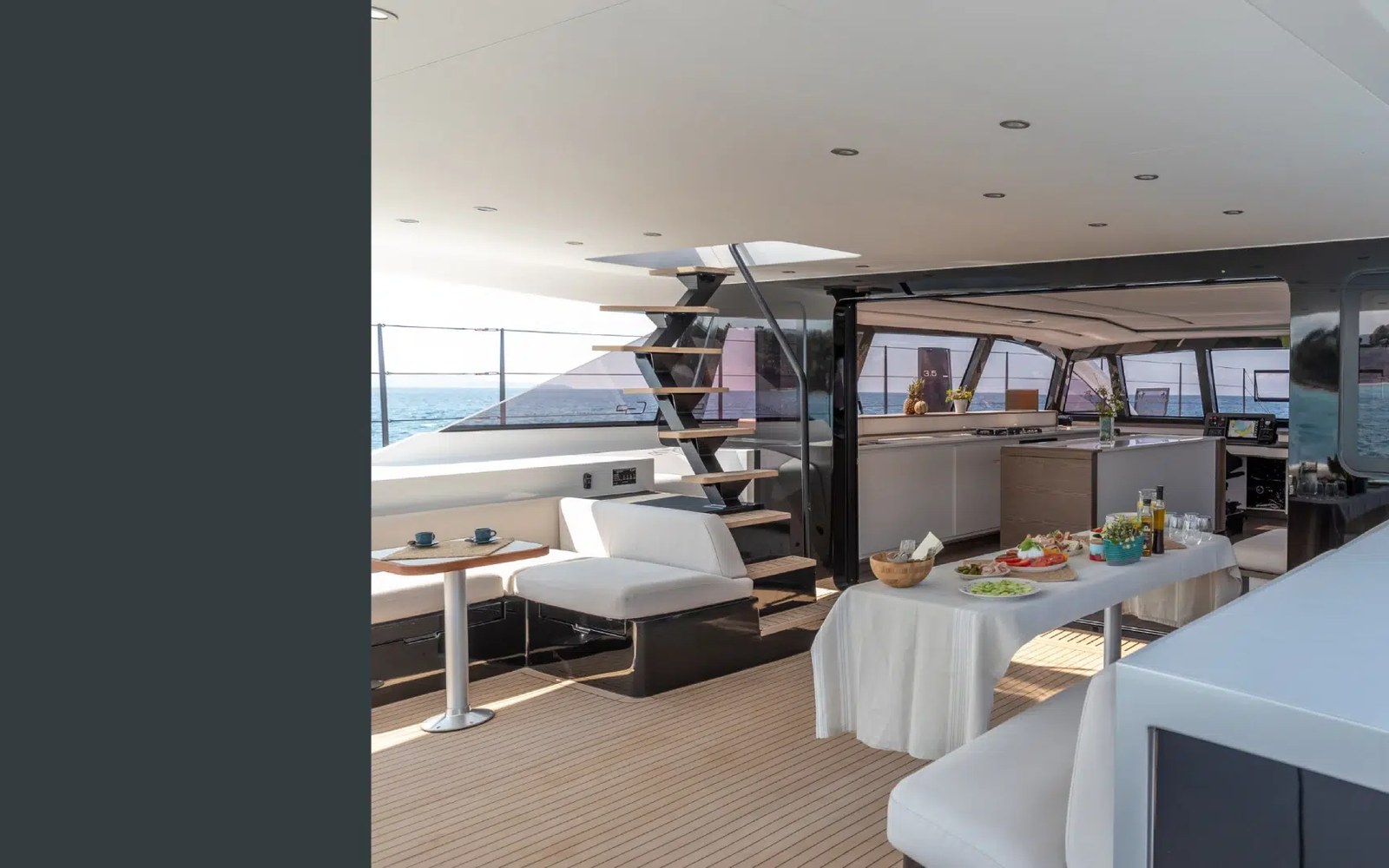 Gunboat 72 Series: carbonio, VPLP e tre interpretazioni del performance cruising: componenti di coperta