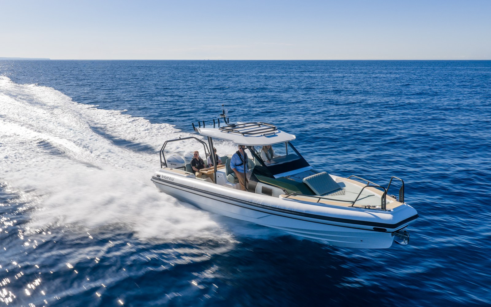 Highfield ADV 9: cabin crossover da 50 nodi e 250 miglia: componenti di coperta