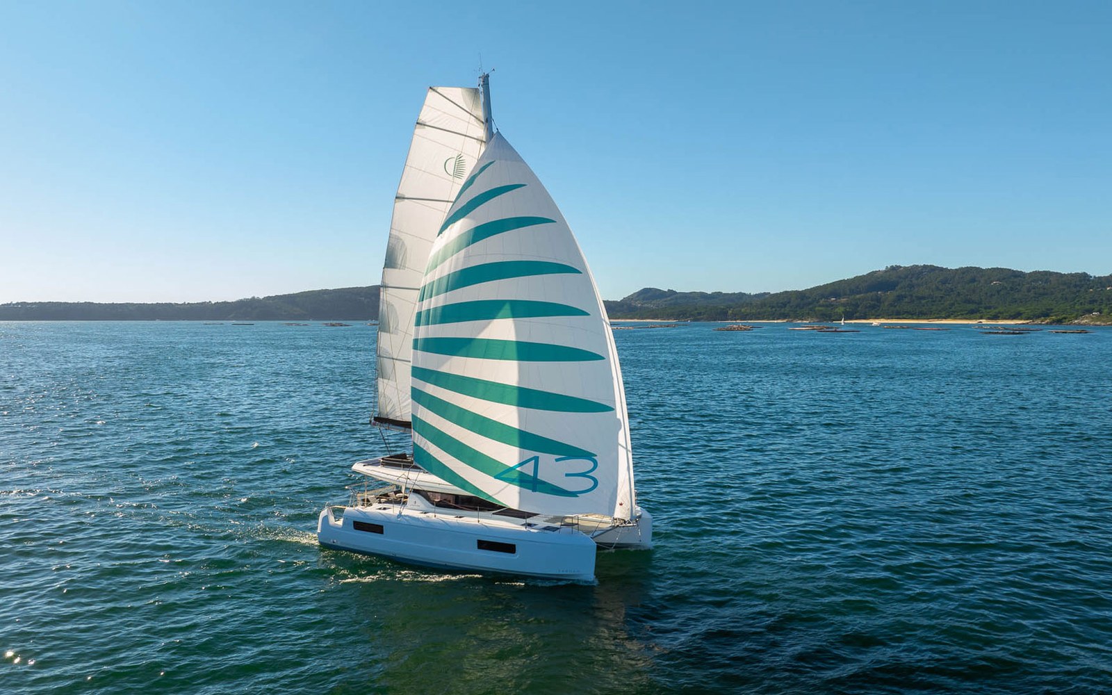 Lagoon 43: il catamarano da 13,85 metri con accessi poppieri ripensati: componenti di coperta
