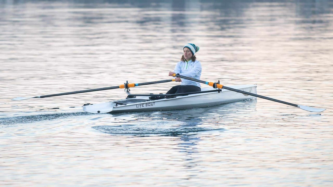 Liteboat LiteSport 4.6 visto durante la voga