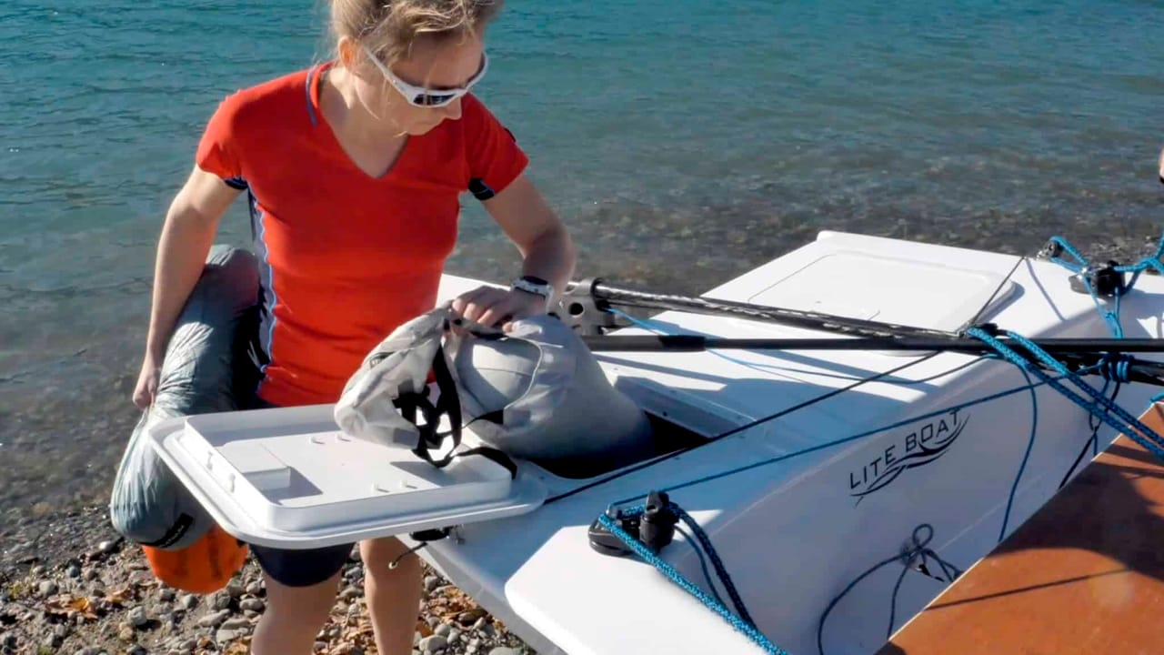 Vorbereitung des Ruders auf Liteboat XP16