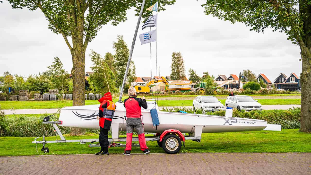 Preparazione del Liteboat XP20 sul carrello