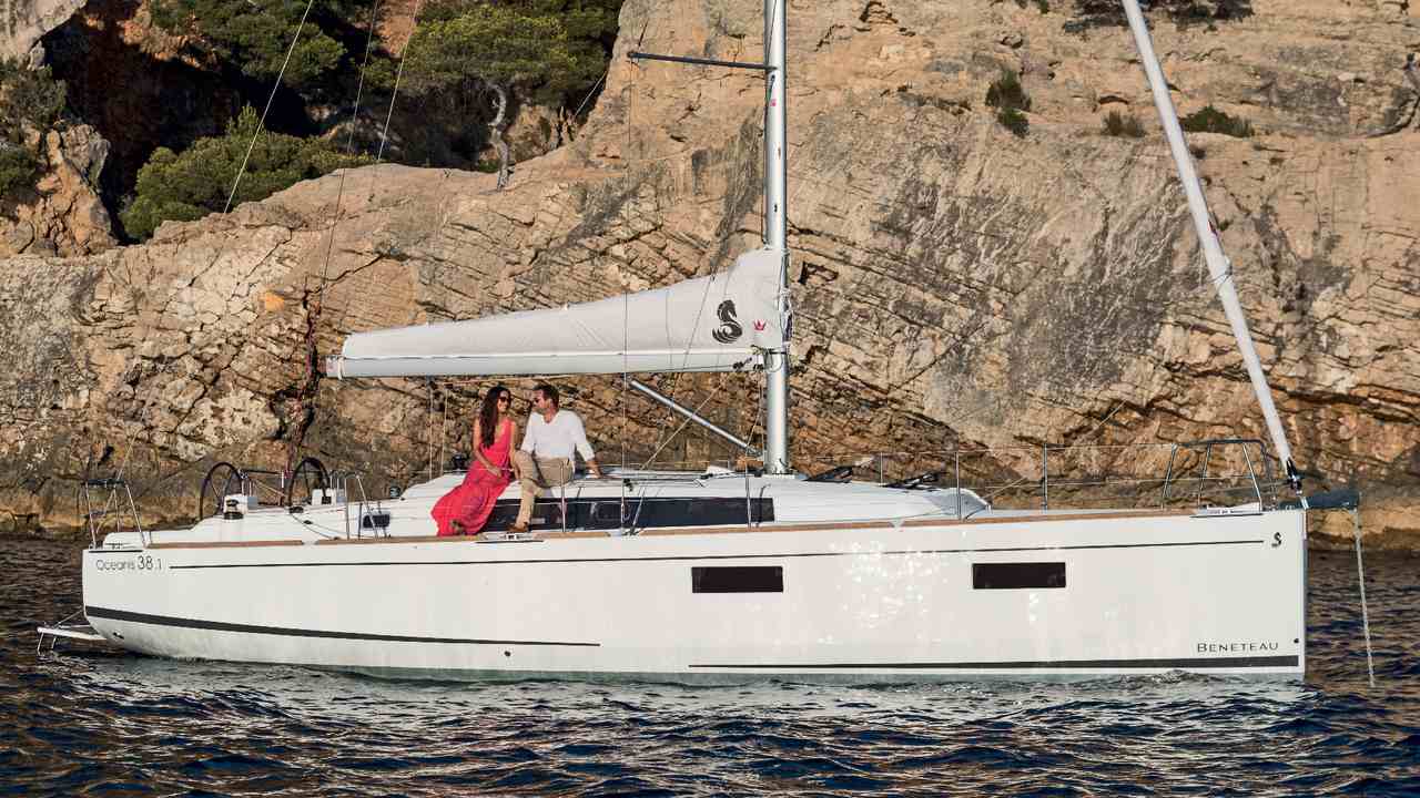 Oceanis 38.1 noch auf der Seite gesehen