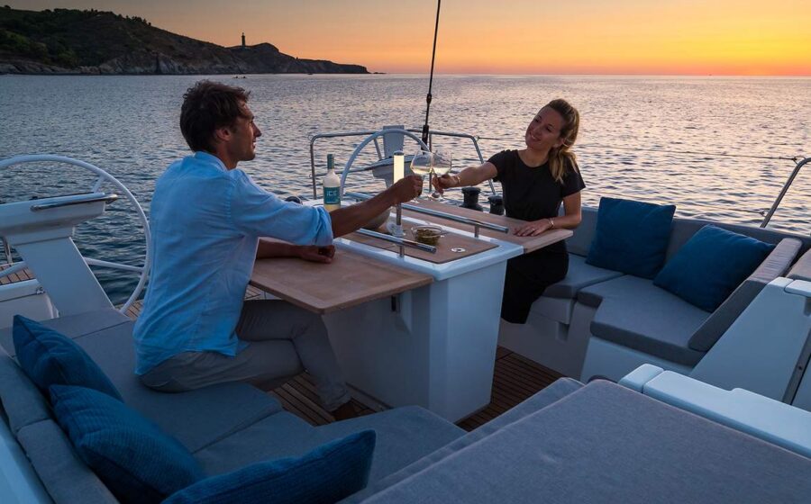 Pozzetto dell’Oceanis 46.1 al tramonto