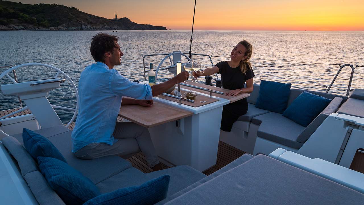 Pozzetto dell’Oceanis 46.1 al tramonto