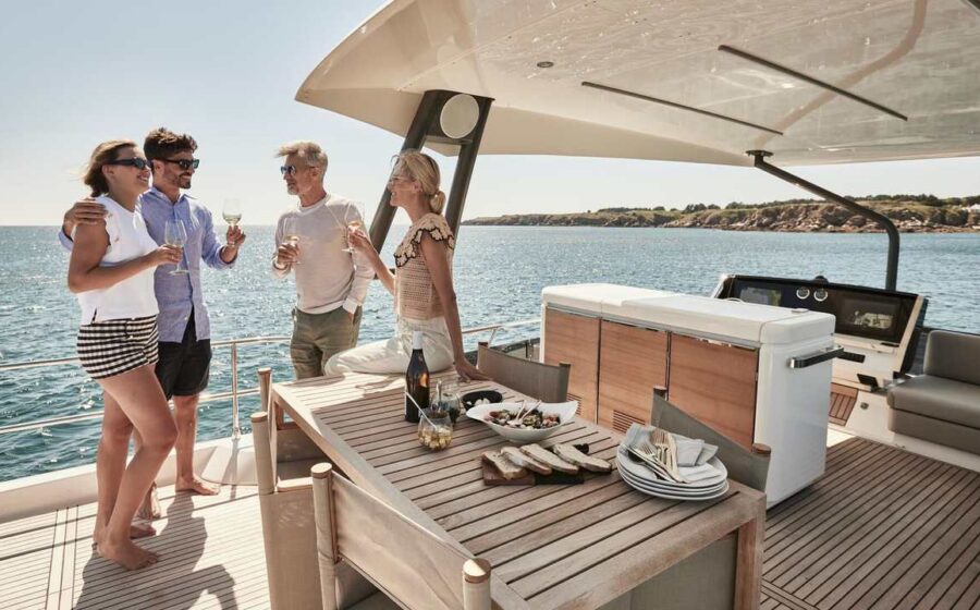 Dining area on the flybridge of PRESTIGE X60