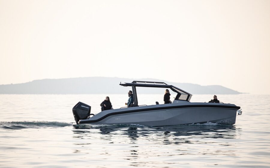 RAND Roamer 29 in navigazione laterale