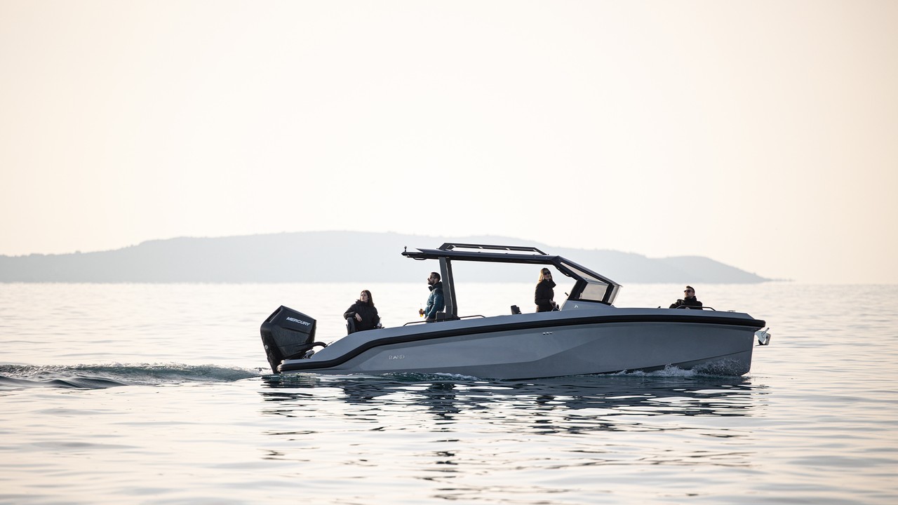 RAND Roamer 29 in navigazione laterale