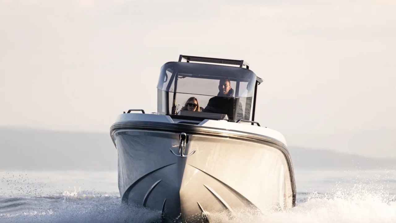 RAND Roamer 29 in navigazione frontale