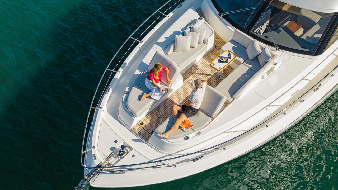 Prodiera area of Riviera 6200 Sport Yacht