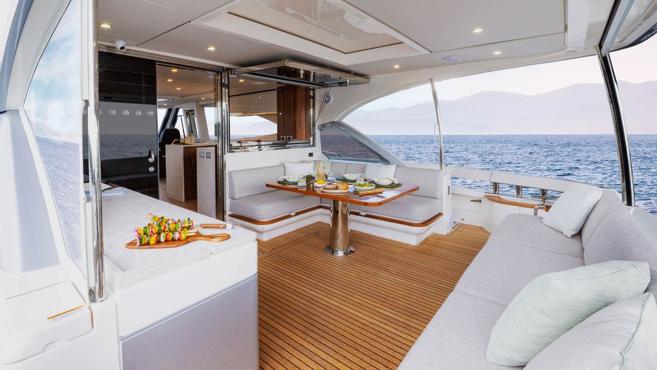 Poppa Bridge of the Riviera 6200 Sport Yacht